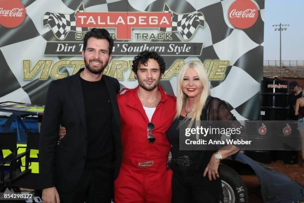 Preview of CAM MUNROE by Jesenia Maldonado