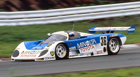 Preview of Minolta Throwback by Max Schweid