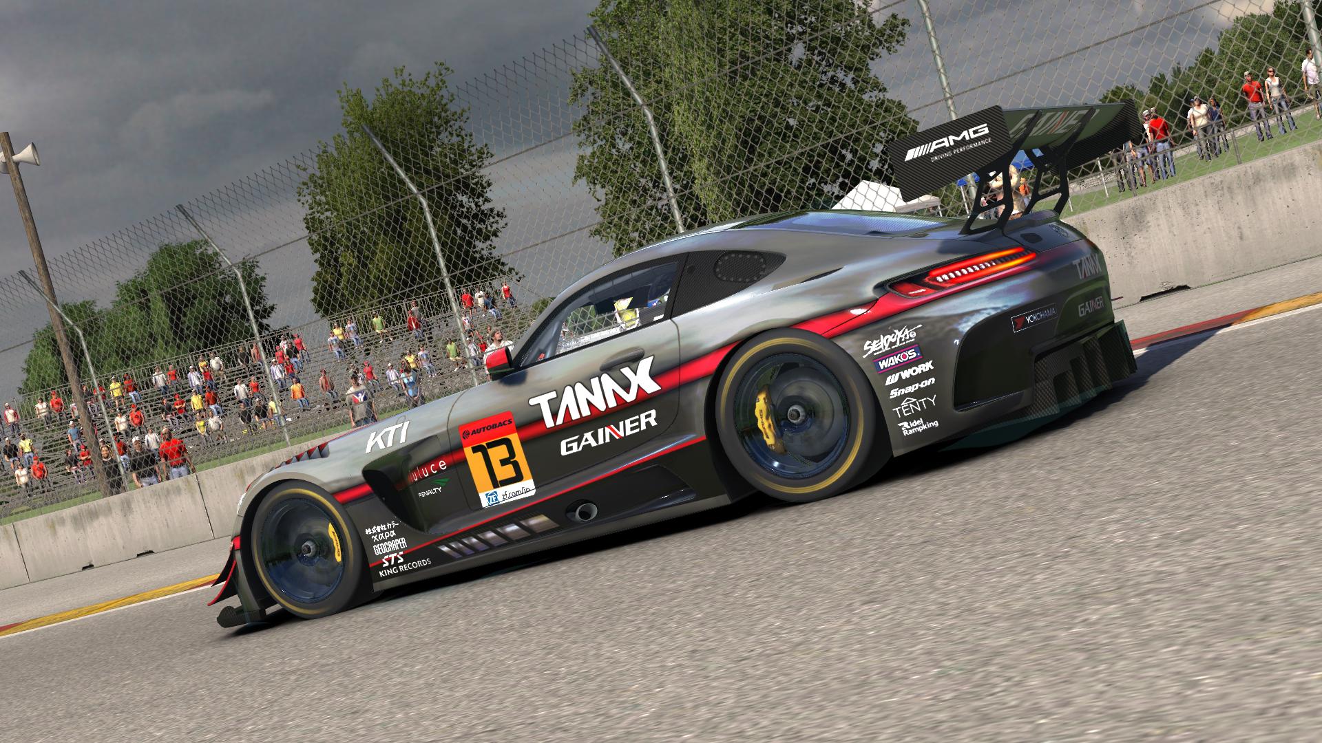 11 Gainer TANAX Mercedes SLS AMG GT3 (Super GT) by Justin S Davis