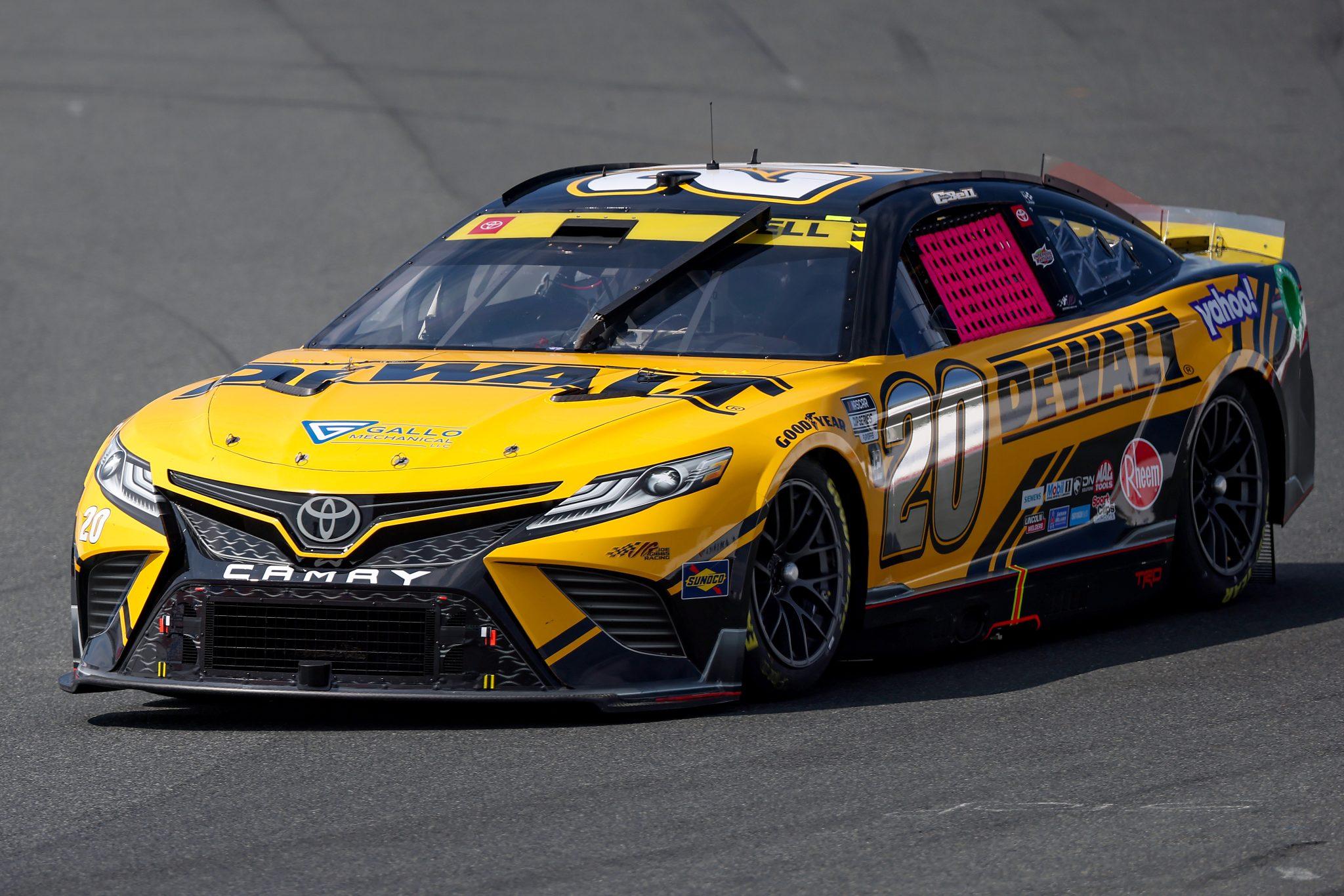 Preview of bell 22 mustang by Max Schweid