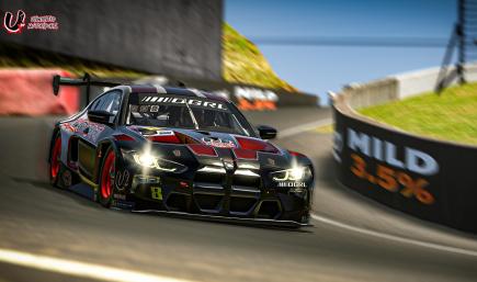 BMW M4 GT3 Unwanted Motorsports Chrome red