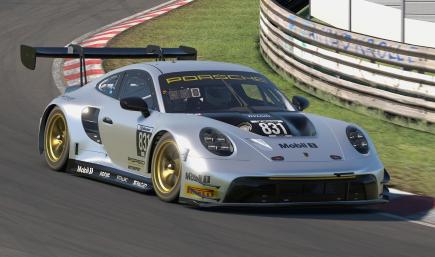 GT Silver Metallic / Gold