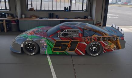 Texas Roadhouse Chromatic Super Late Model