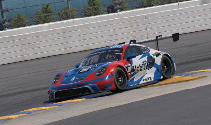 Daytona 24hrs Mobile 1 motorsports