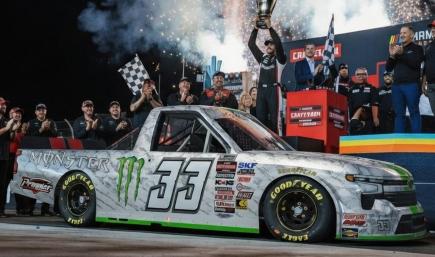 Raymond Woodis Monster Energy Truck Dominates!