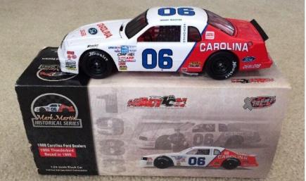 #06 Carolina Ford Dealers Thunderbird