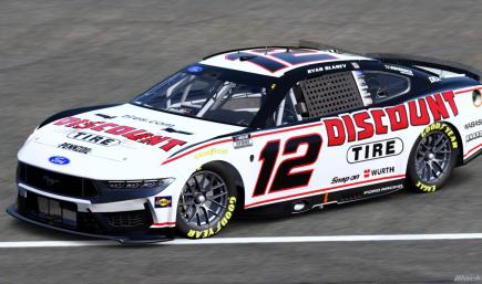Ryan Blaney 2026 Discount Tire (Sim #)
