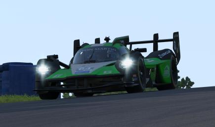 GRR - Aston Martin Valkyrie AMR-LMH - Neon Emerald