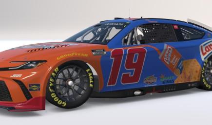 DJ Thomas Lance Crackers Toyota Camry XSE